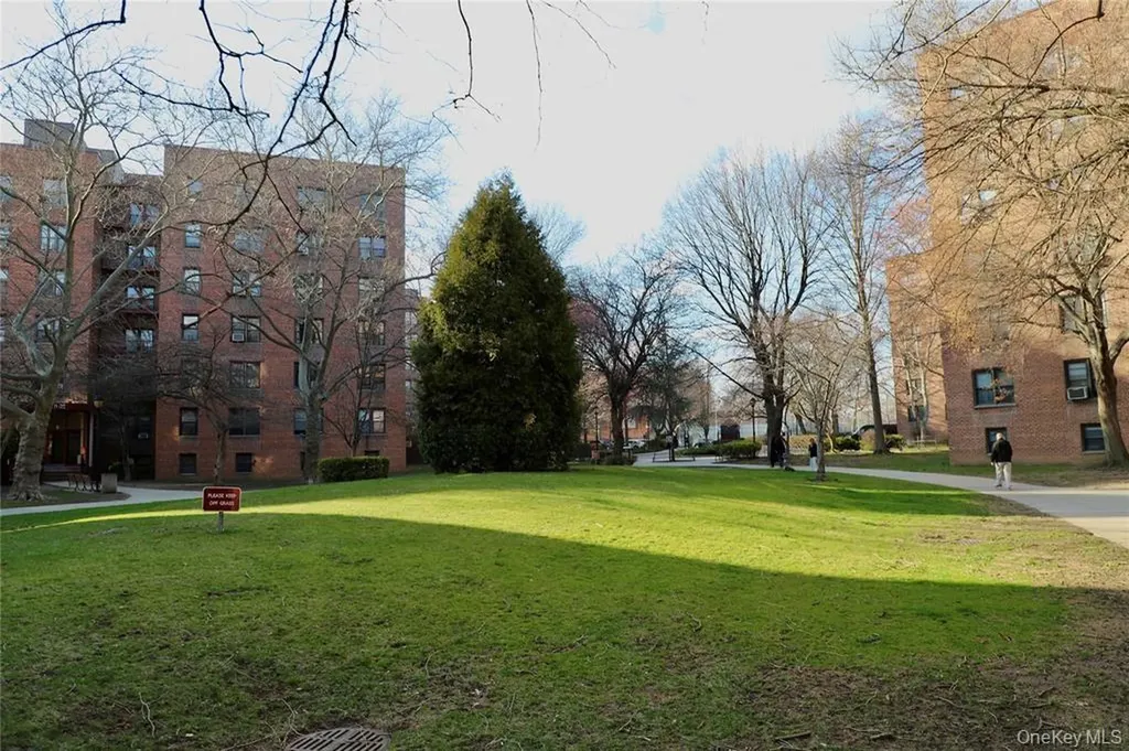 15029 72nd Road Flushing NY 11367