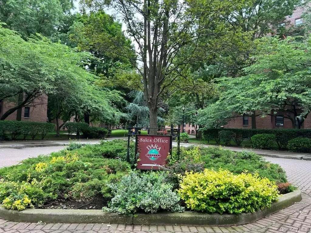15029 72nd Road Flushing NY 11367
