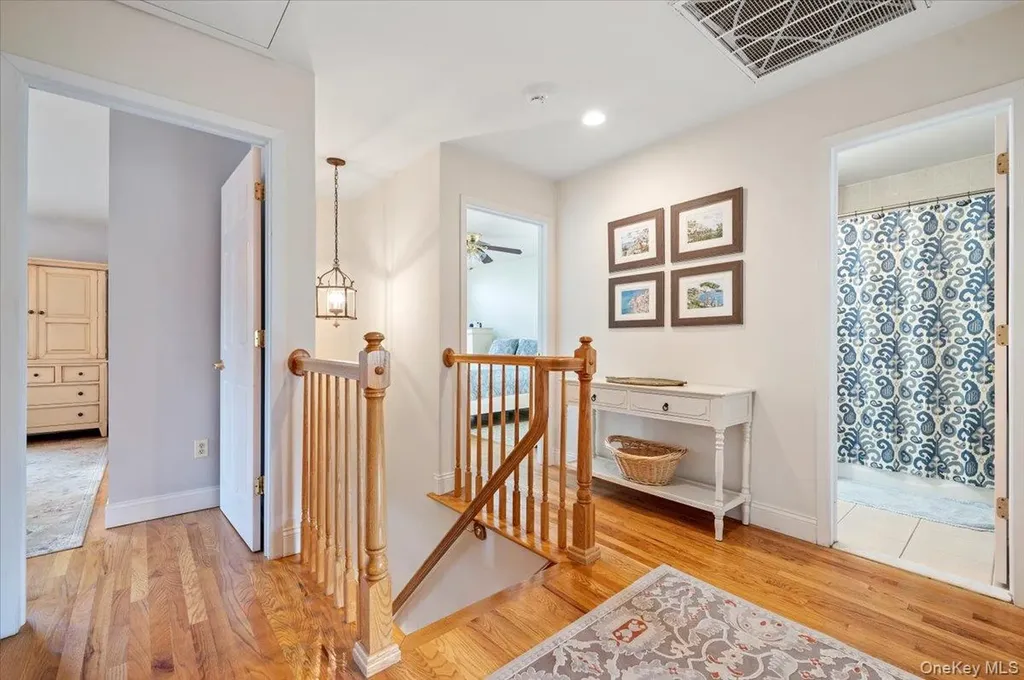 189 N Windhorst Avenue Bethpage NY 11714