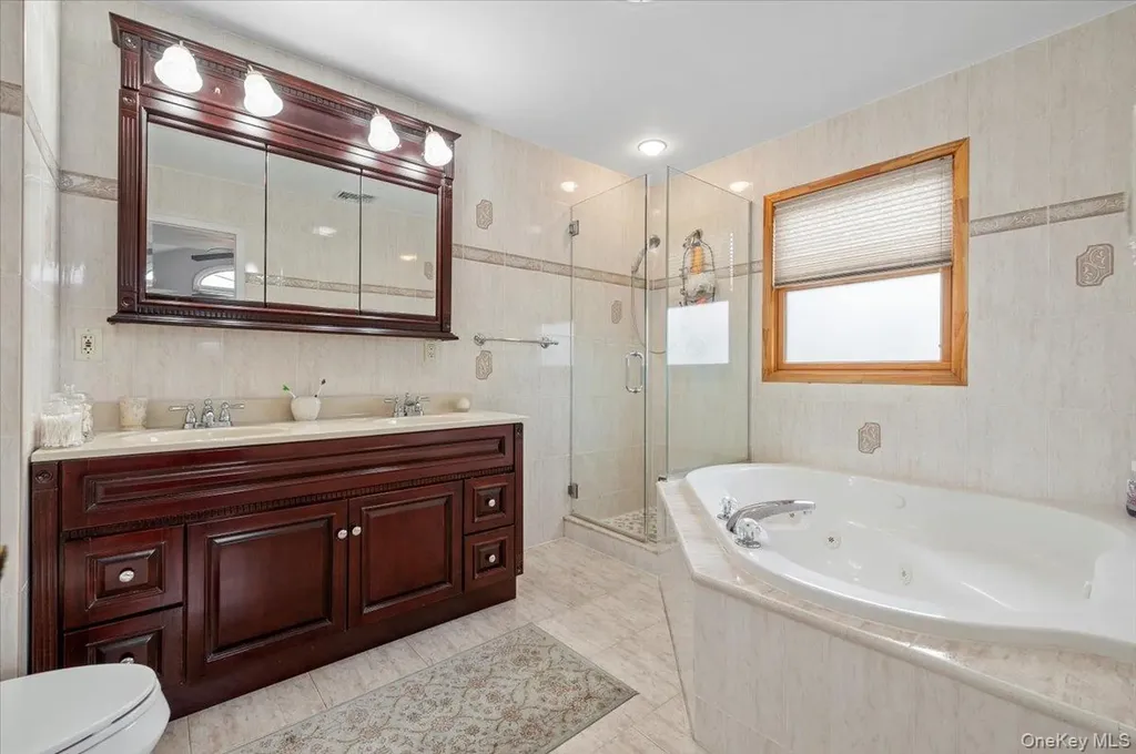189 N Windhorst Avenue Bethpage NY 11714