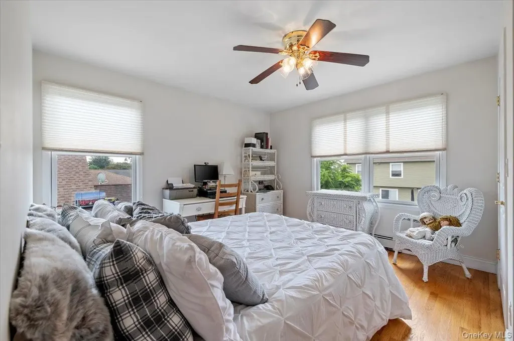 189 N Windhorst Avenue Bethpage NY 11714