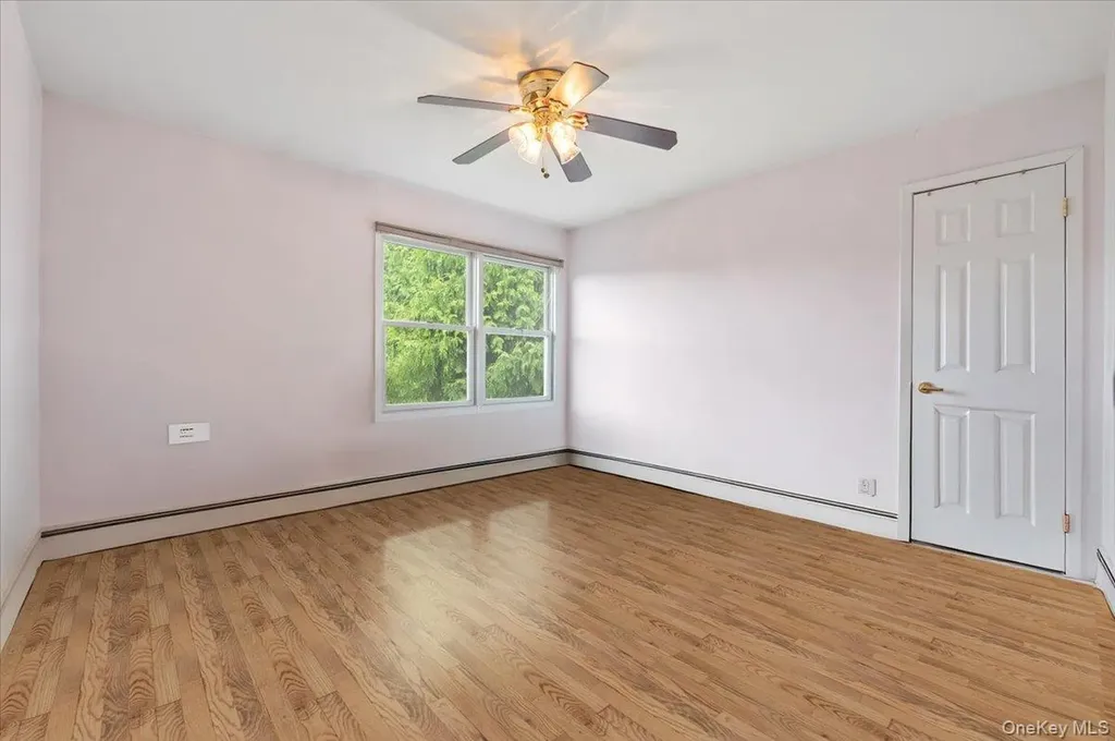 189 N Windhorst Avenue Bethpage NY 11714