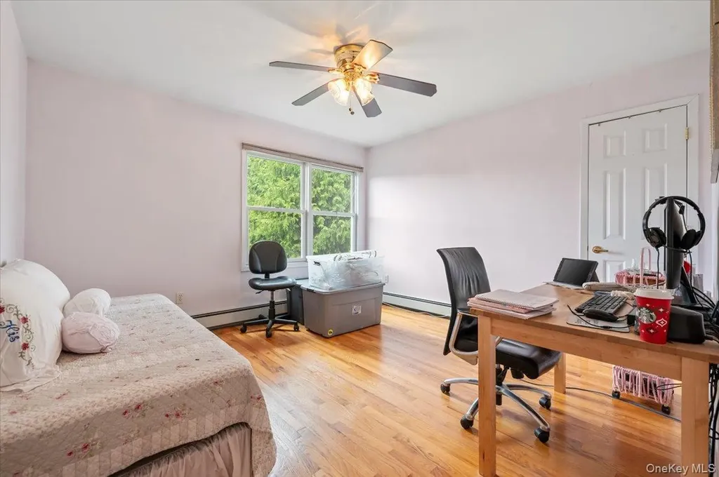 189 N Windhorst Avenue Bethpage NY 11714