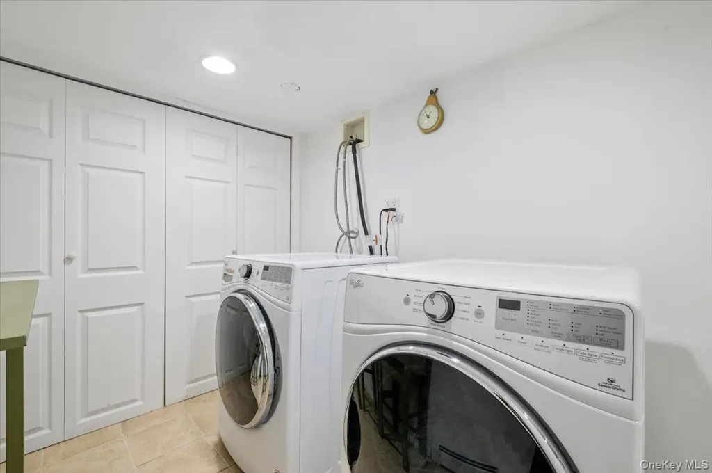189 N Windhorst Avenue Bethpage NY 11714