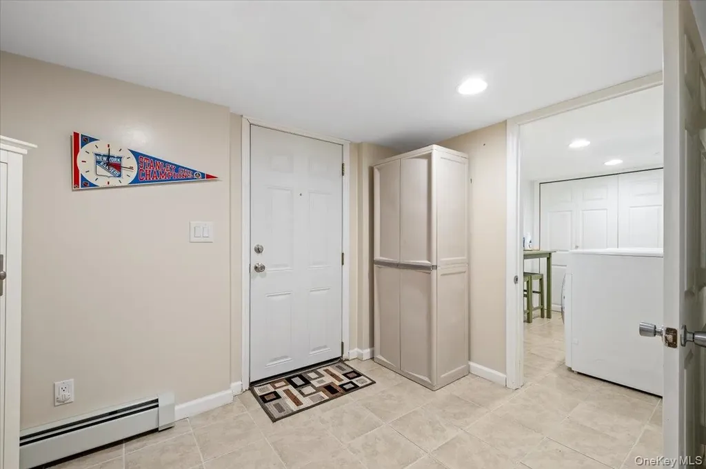 189 N Windhorst Avenue Bethpage NY 11714