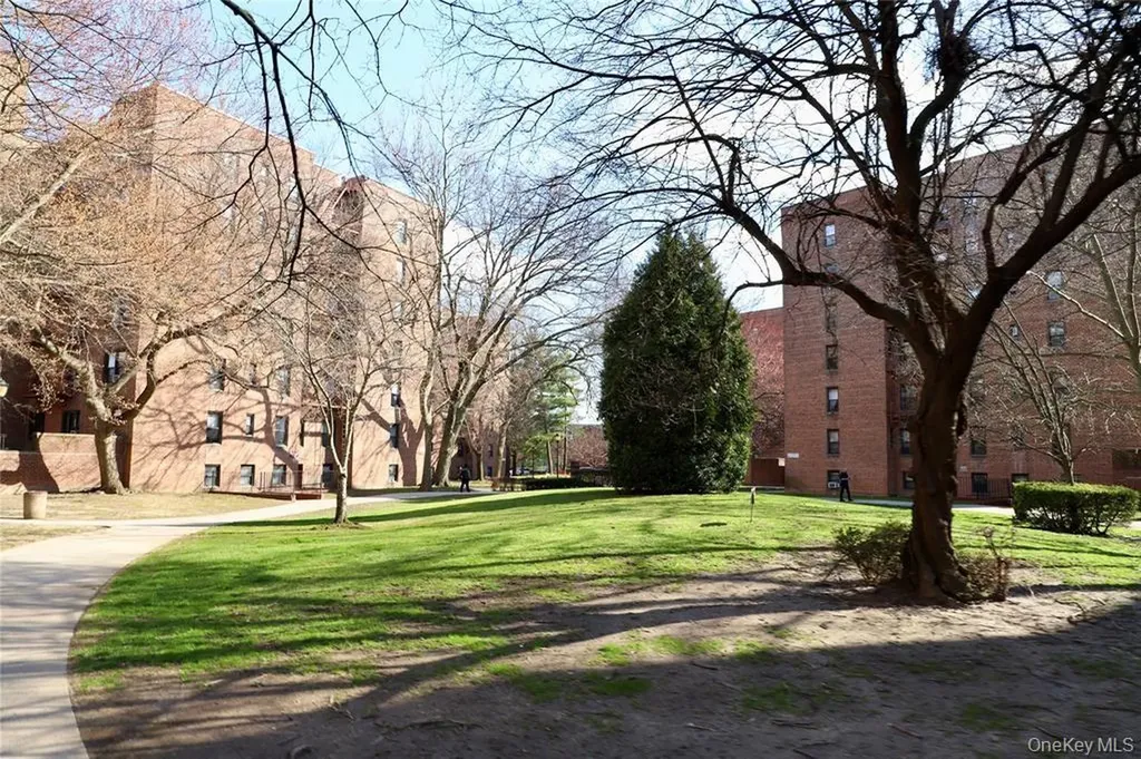 150-29 72nd Road Flushing NY 11367