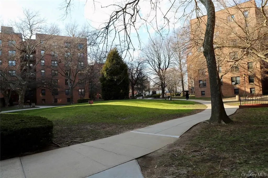 150-29 72nd Road Flushing NY 11367