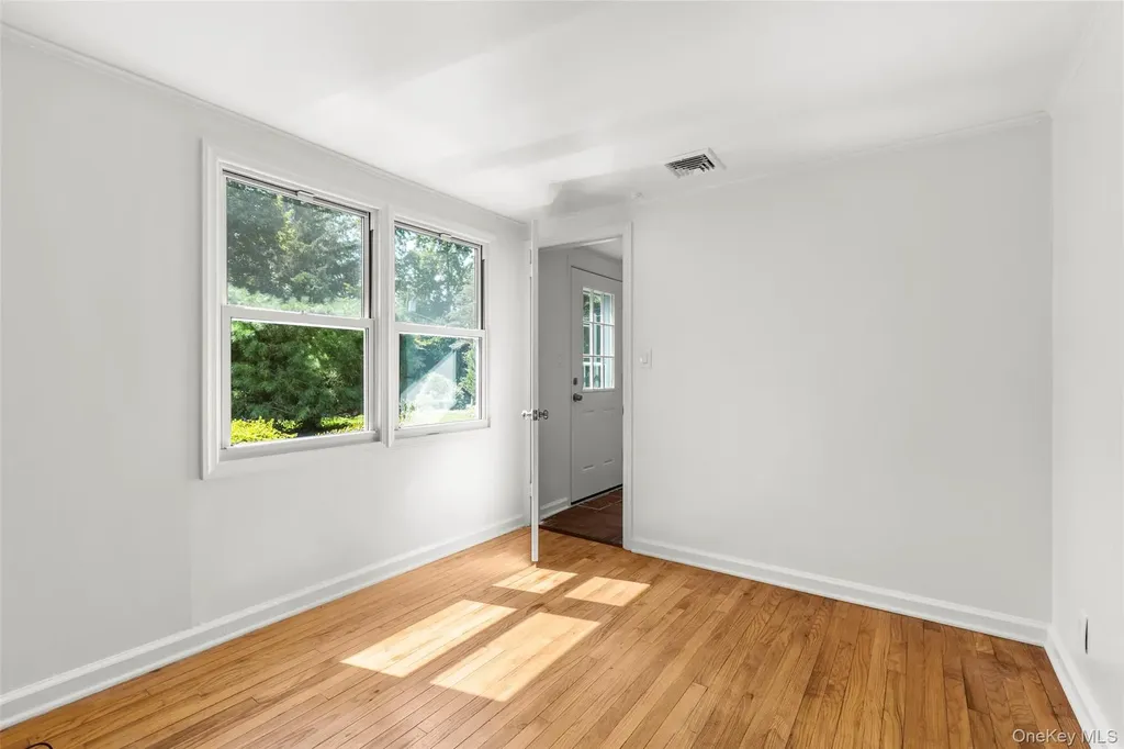 3 Bridge Road Setauket NY 11733