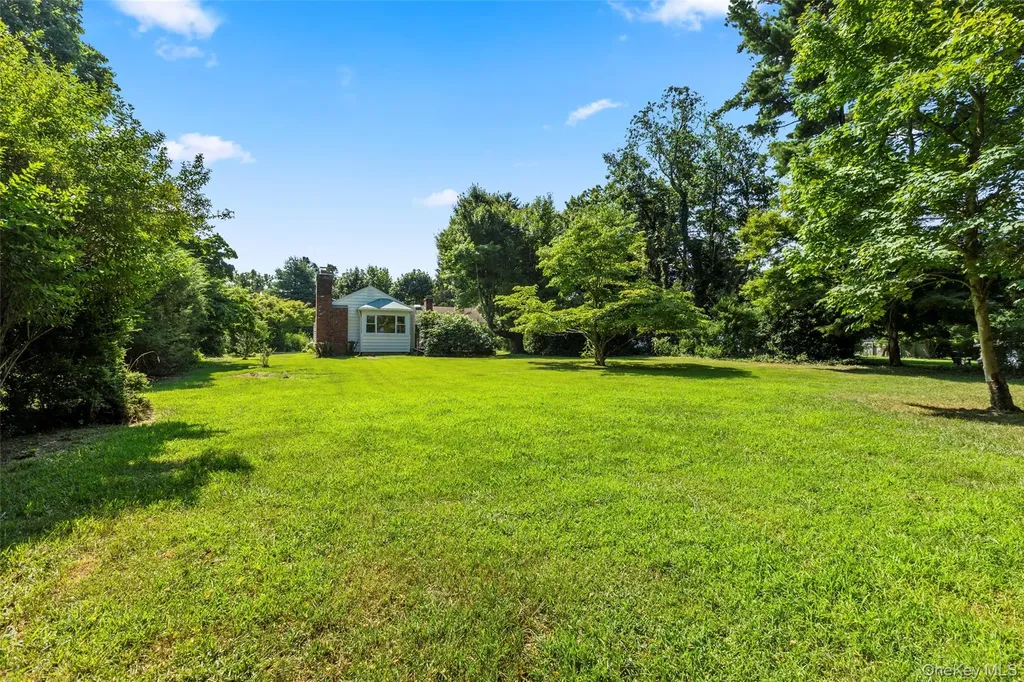 3 Bridge Road Setauket NY 11733