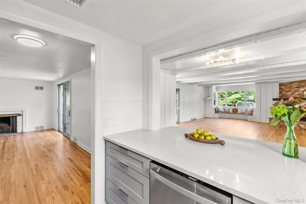 3 Bridge Road Setauket NY 11733