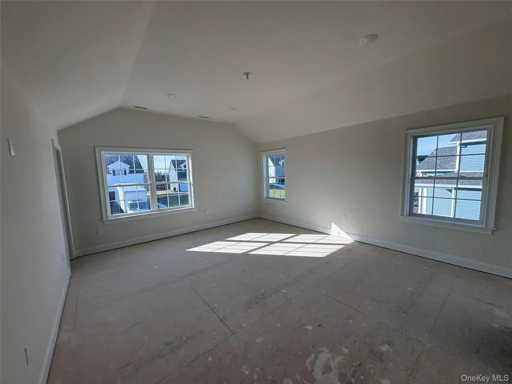30 Dartmouth Drive Poughkeepsie NY 12603