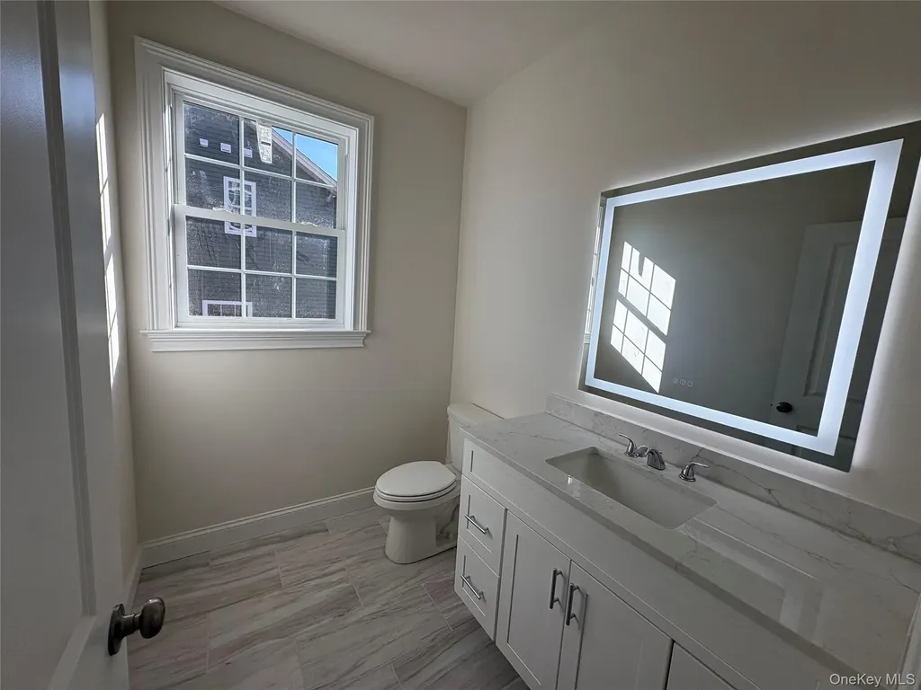 30 Dartmouth Drive Poughkeepsie NY 12603