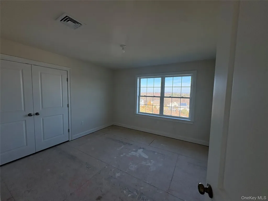 30 Dartmouth Drive Poughkeepsie NY 12603