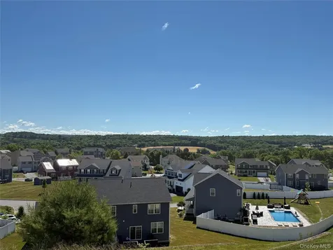 30 Dartmouth Drive Poughkeepsie NY 12603