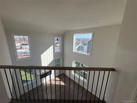 30 Dartmouth Drive Poughkeepsie NY 12603