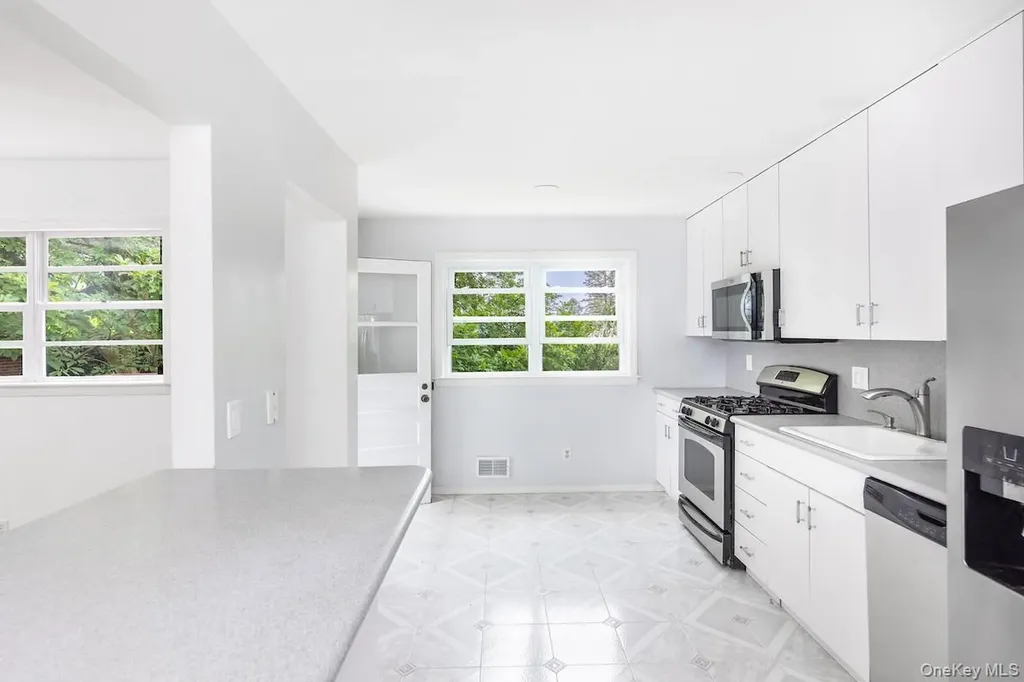 20 Overlook Road Dobbs Ferry NY 10522