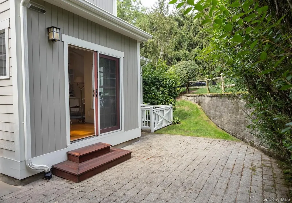66 Landing Drive Dobbs Ferry NY 10522
