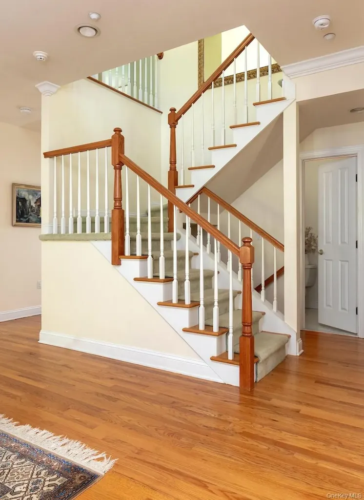 66 Landing Drive Dobbs Ferry NY 10522