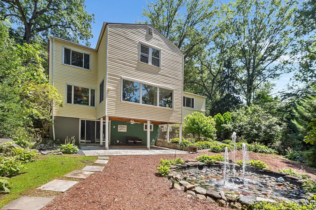 25 Sprain Valley Road Scarsdale NY 10583