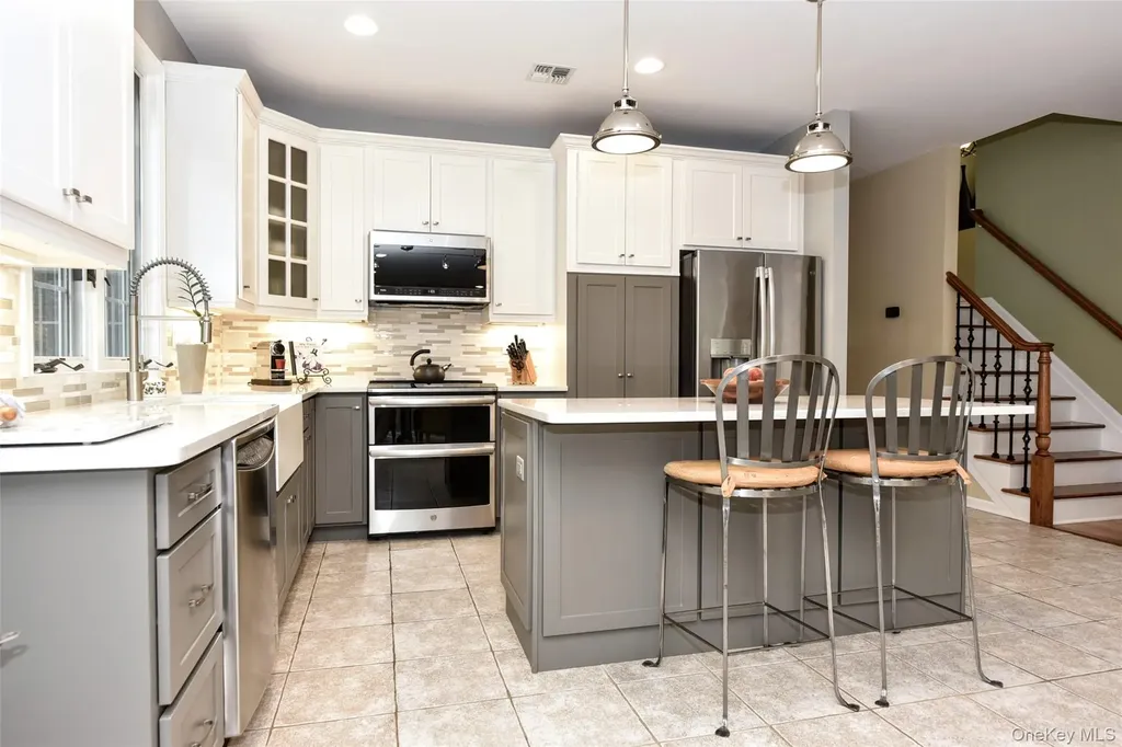 64 Cedar Drive Tuxedo Park NY 10987