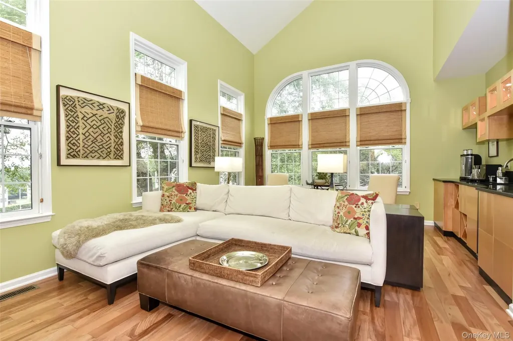 64 Cedar Drive Tuxedo Park NY 10987