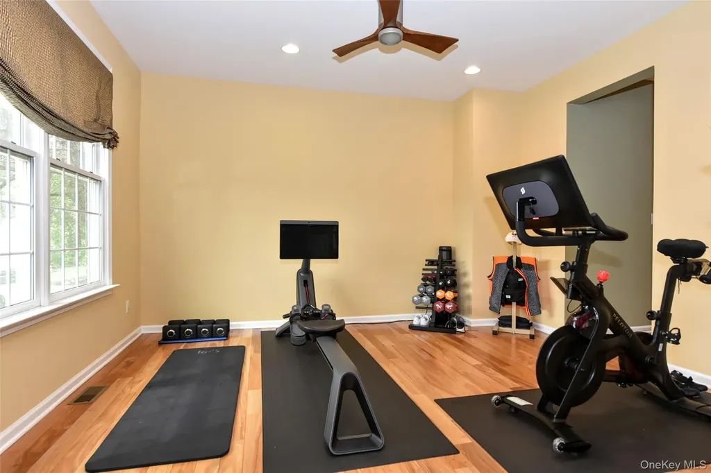64 Cedar Drive Tuxedo Park NY 10987