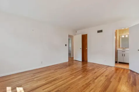 15 Bonnie Meadow Road Scarsdale NY 10583