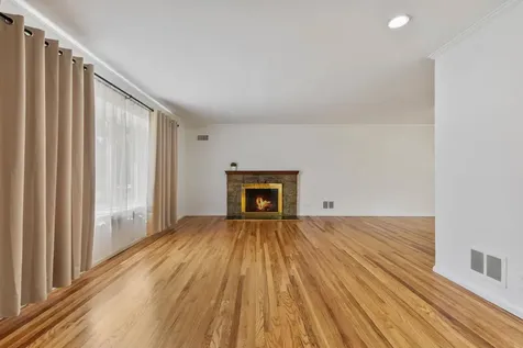 15 Bonnie Meadow Road Scarsdale NY 10583