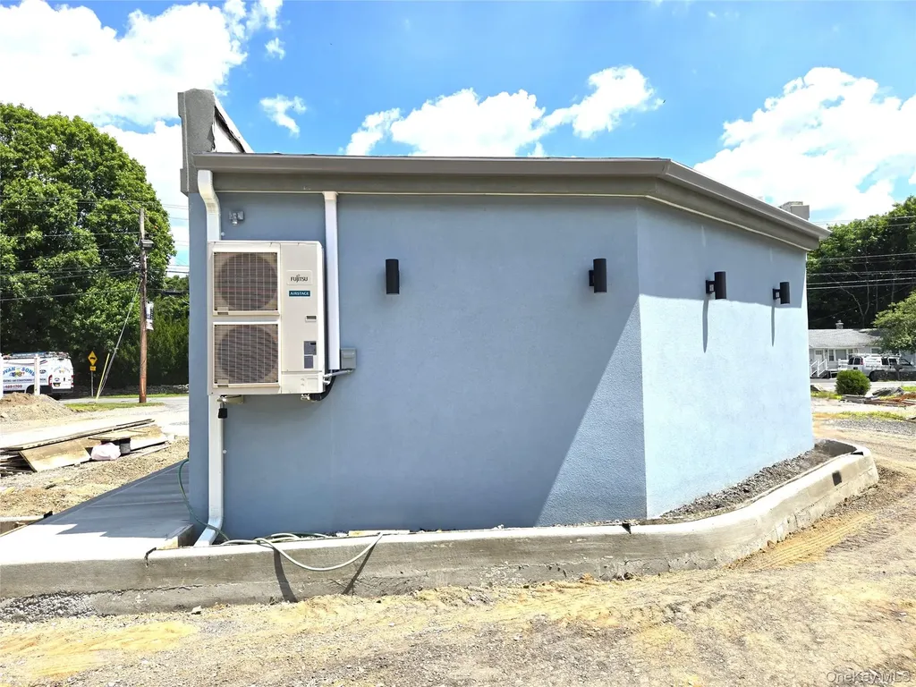 815-817 Violet Avenue Hyde Park NY 12538