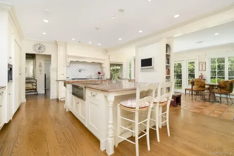 19 Kingdom Ridge Road Bedford NY 10506