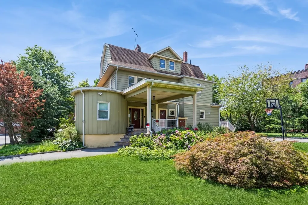 24 Kress Avenue New Rochelle NY 10801