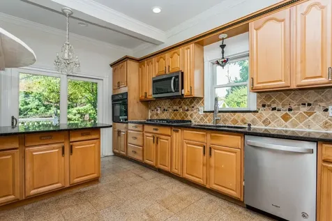 24 Kress Avenue New Rochelle NY 10801