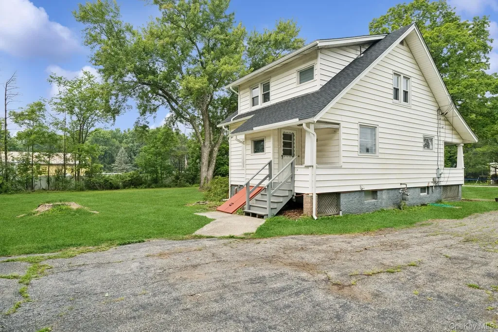 7 Mohin Park New Hampton NY 10958