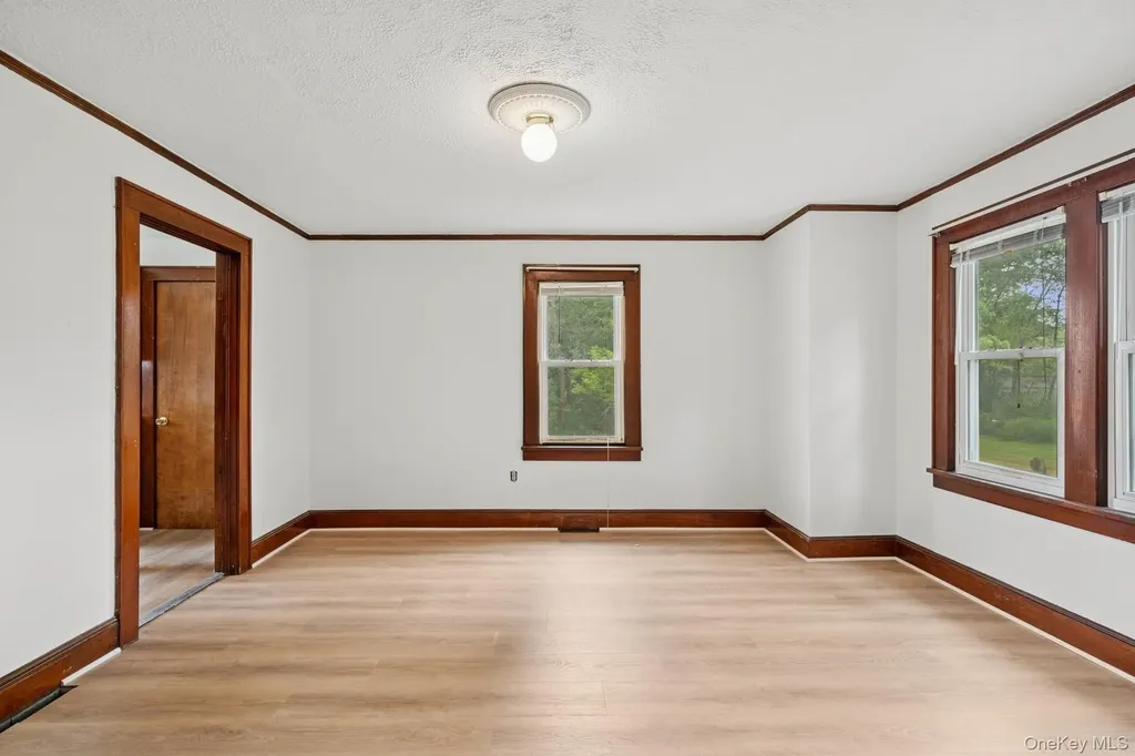 7 Mohin Park New Hampton NY 10958