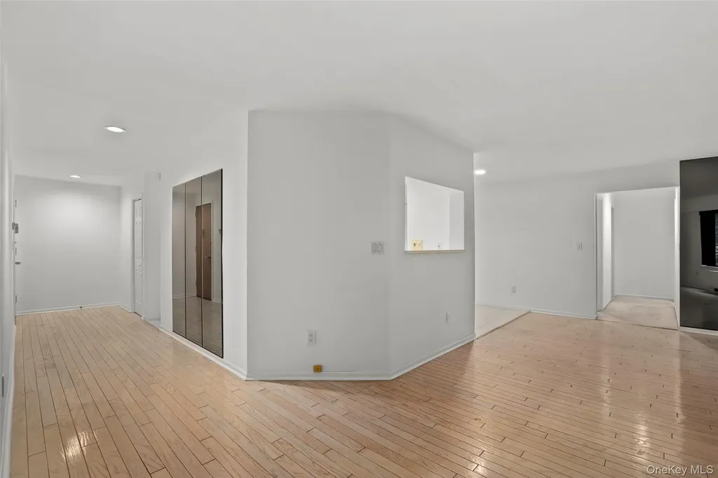24 Ray Place Scarsdale NY 10583