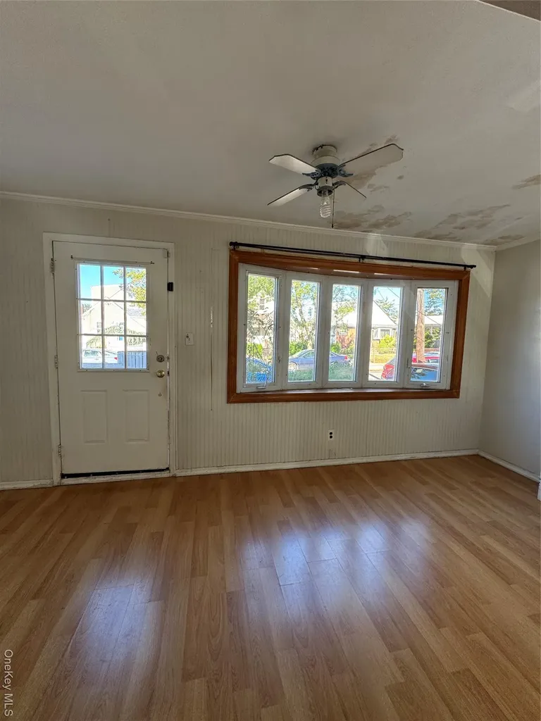 19 Jacob Street Elmont NY 11003