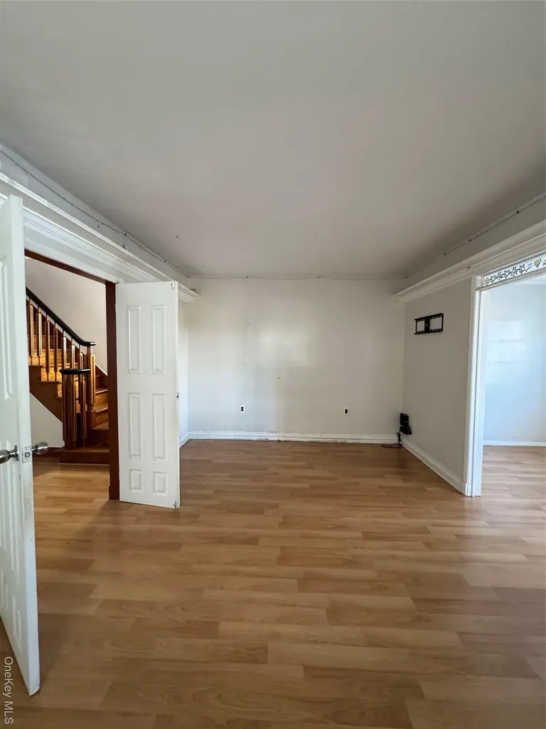 19 Jacob Street Elmont NY 11003