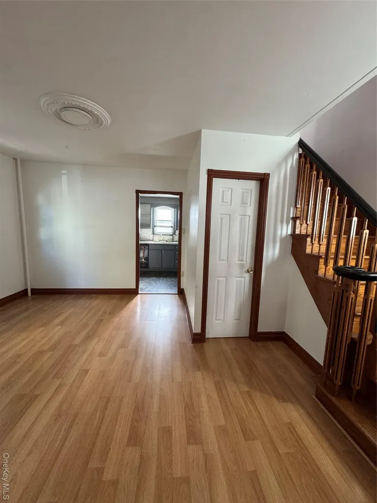 19 Jacob Street Elmont NY 11003