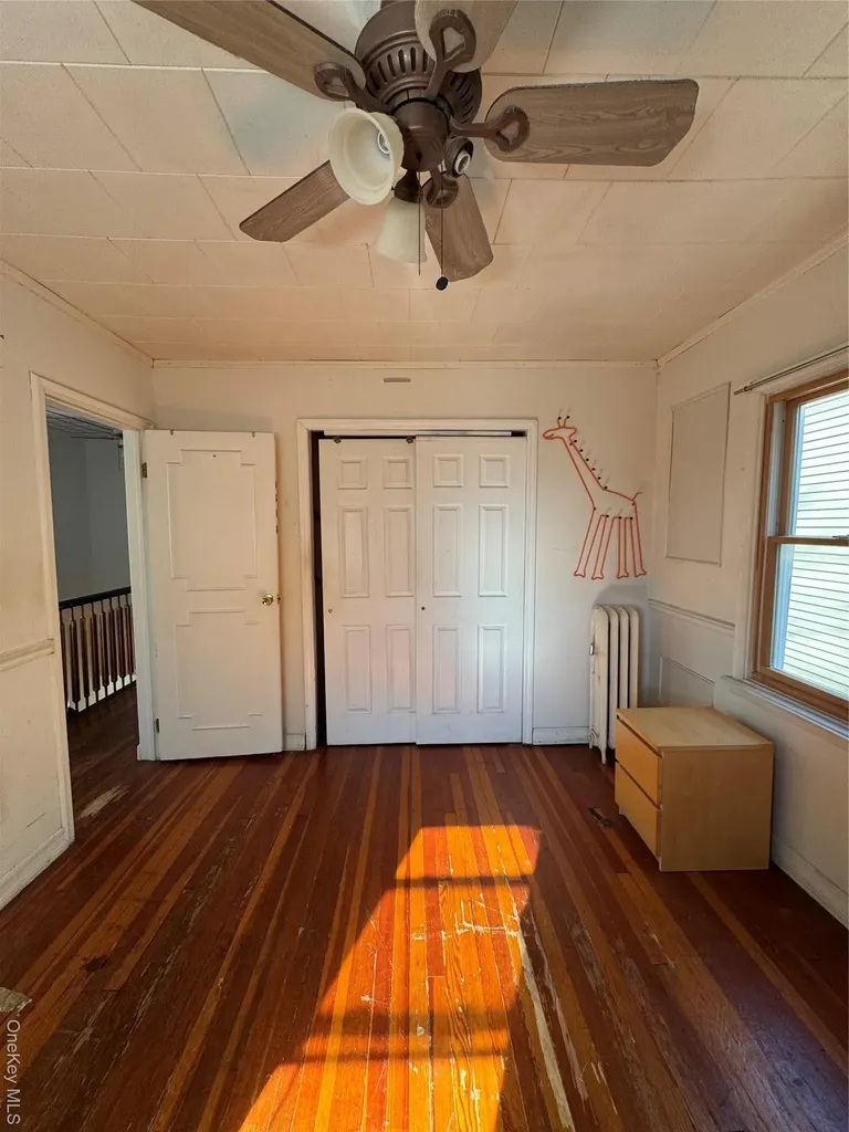 19 Jacob Street Elmont NY 11003