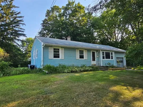 10 Amherst Road Red Hook NY 12571