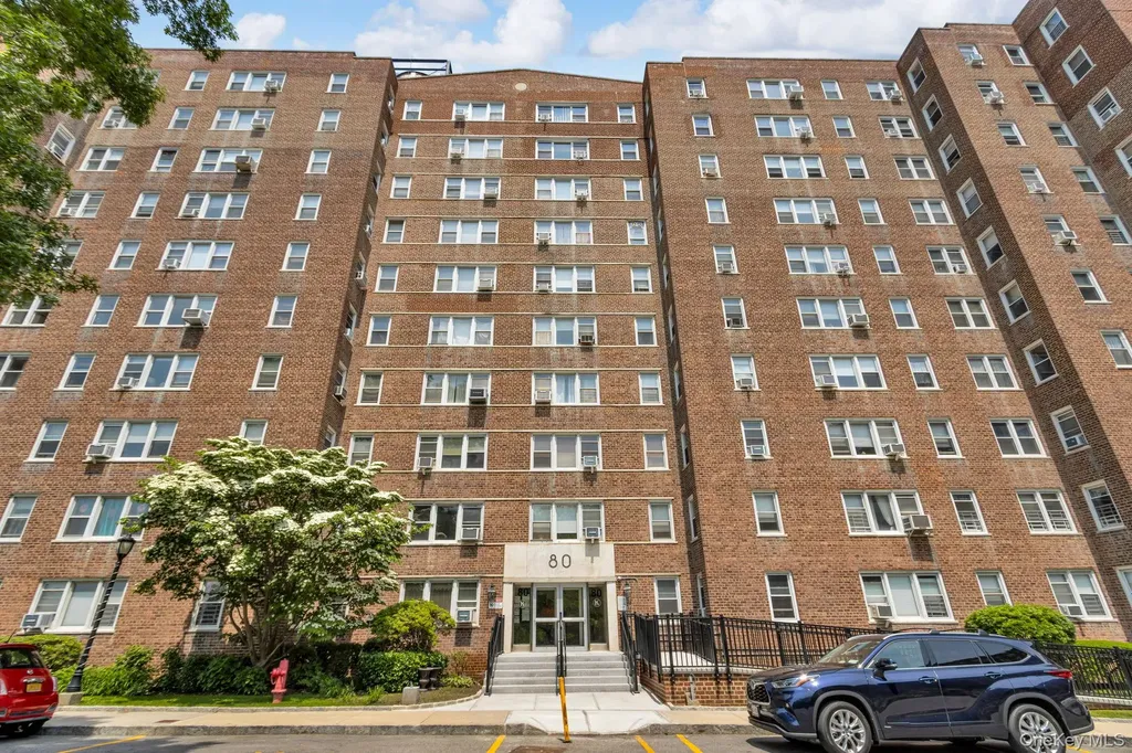 80 Knolls Crescent Bronx NY 10463