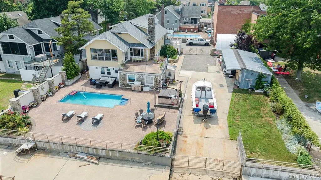 1321 Shore Drive Bronx NY 10465