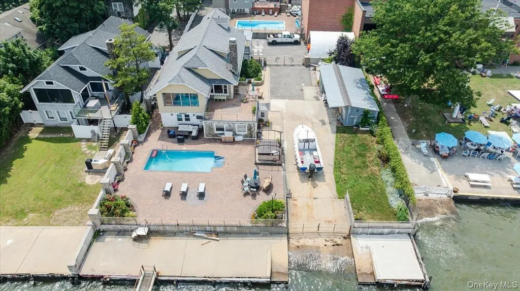 1321 Shore Drive Bronx NY 10465
