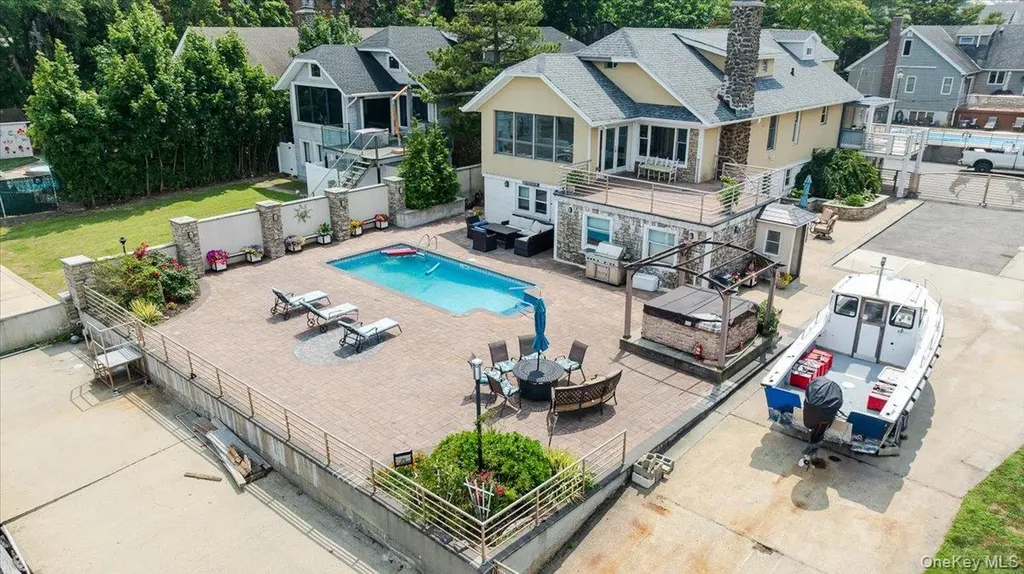 1321 Shore Drive Bronx NY 10465