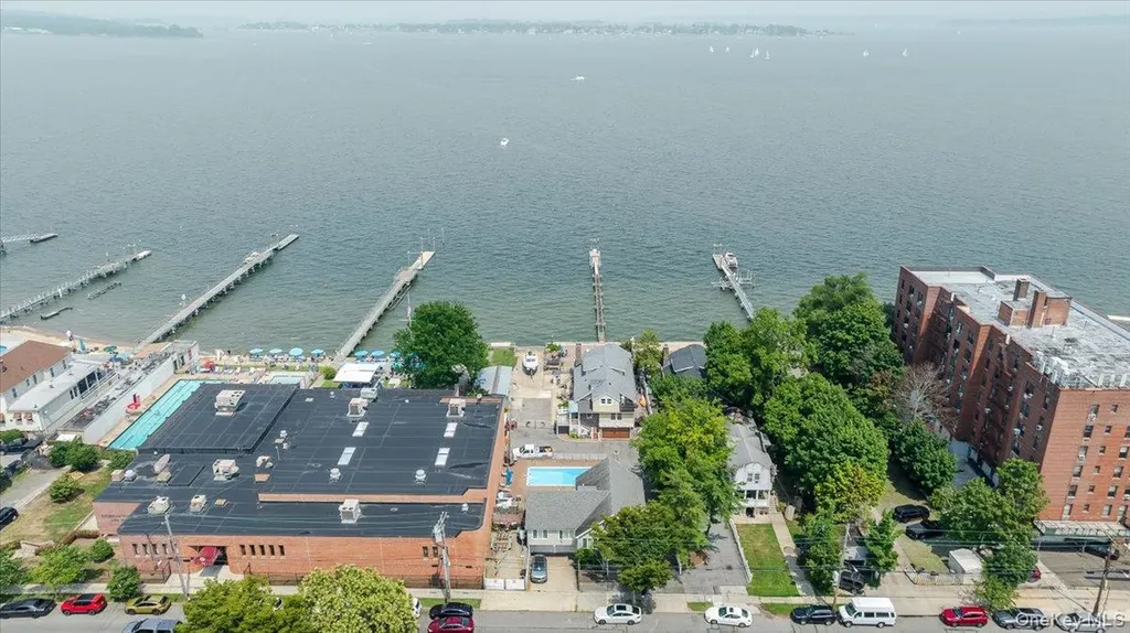 1321 Shore Drive Bronx NY 10465