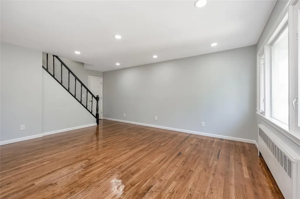 594 Fenworth Boulevard Franklin Square NY 11010
