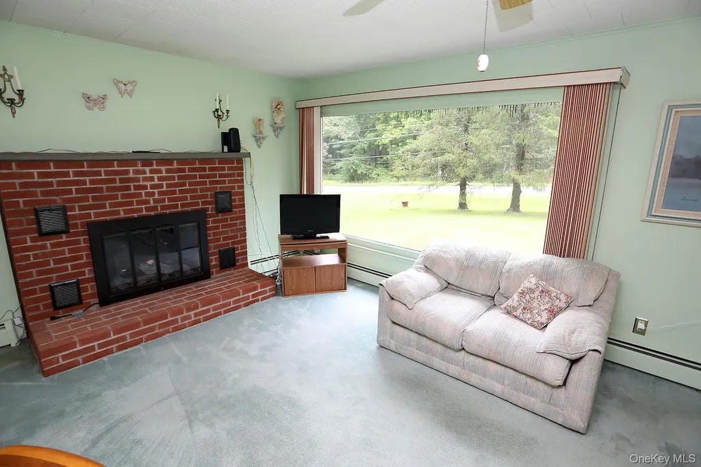 9568 State Route 97 Callicoon NY 12723