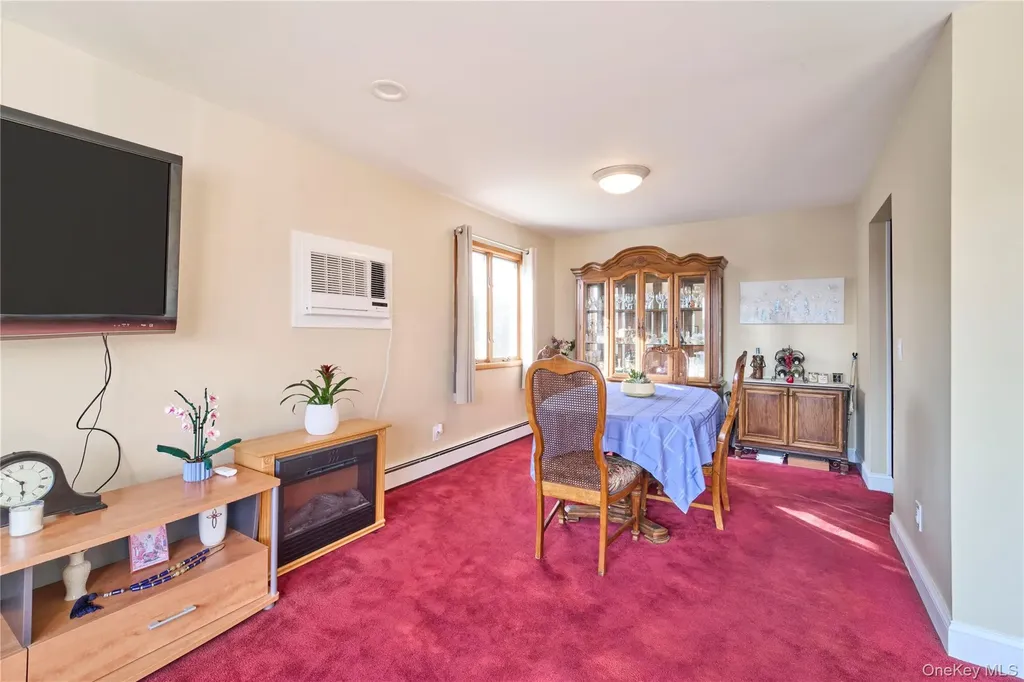 17 Sheridan Road Babylon NY 11702