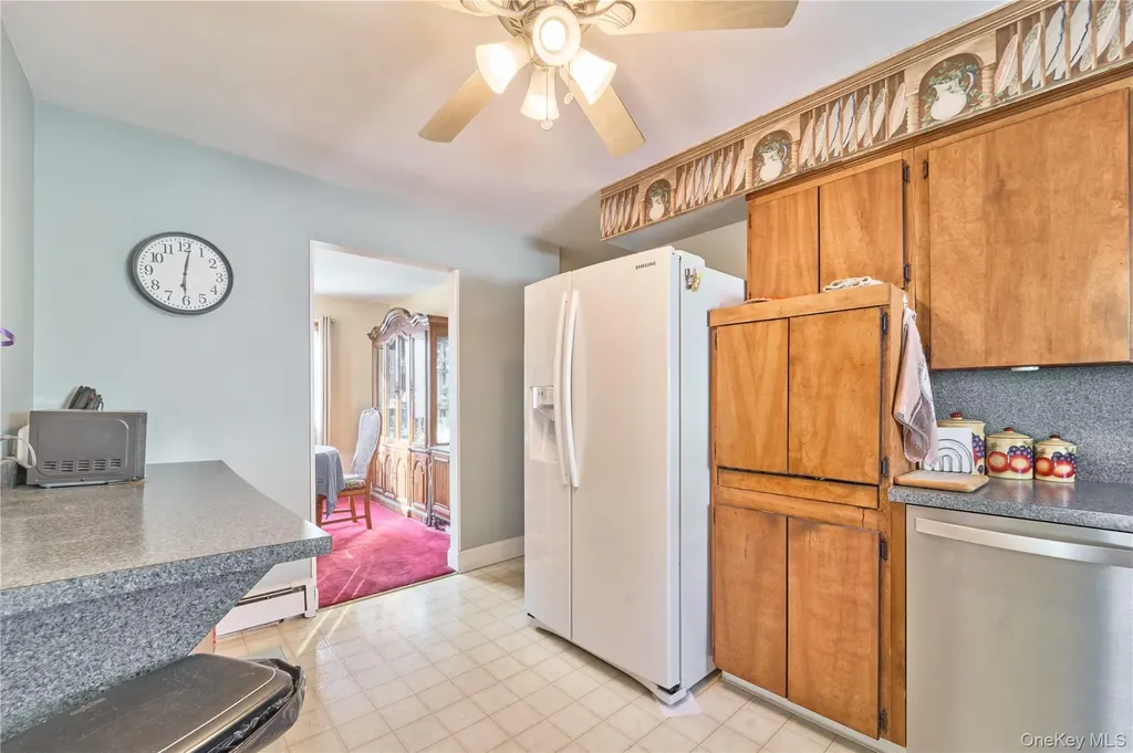 17 Sheridan Road Babylon NY 11702