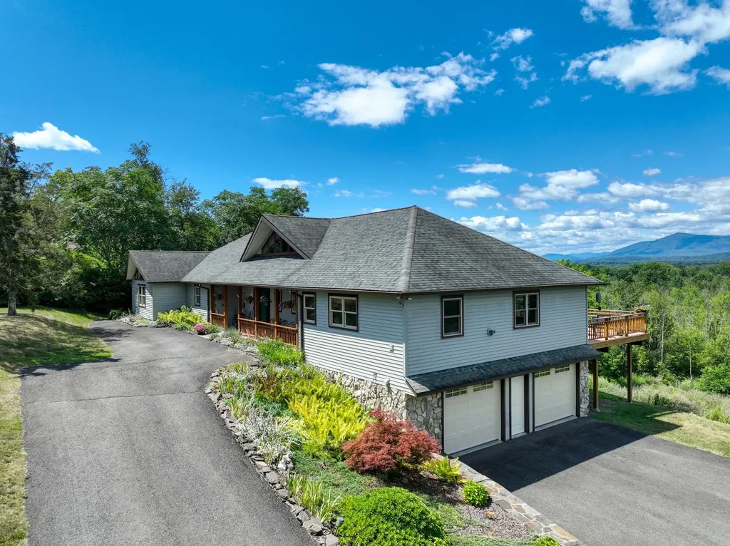 85 E Camp Road Germantown NY 12526